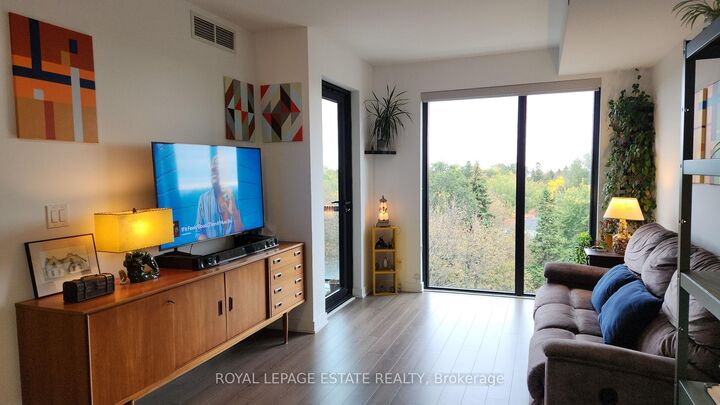Property Photo:  2799 Kingston Road 603  ON M1M 0E3 