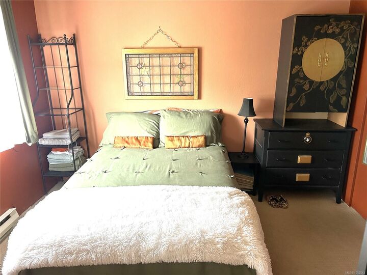Property Photo:  904 Hillside Ave #304  BC V8T 1Z8 