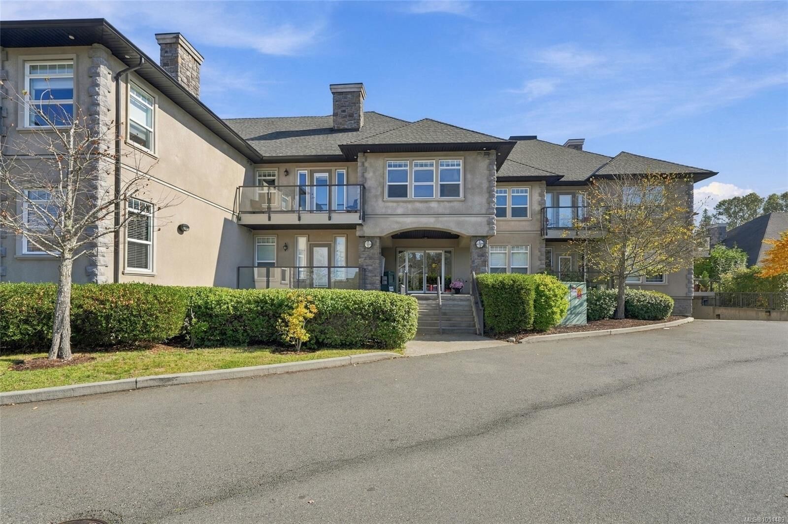 Property Photo: 399 Wembley Rd #211 BC V9P 0A6