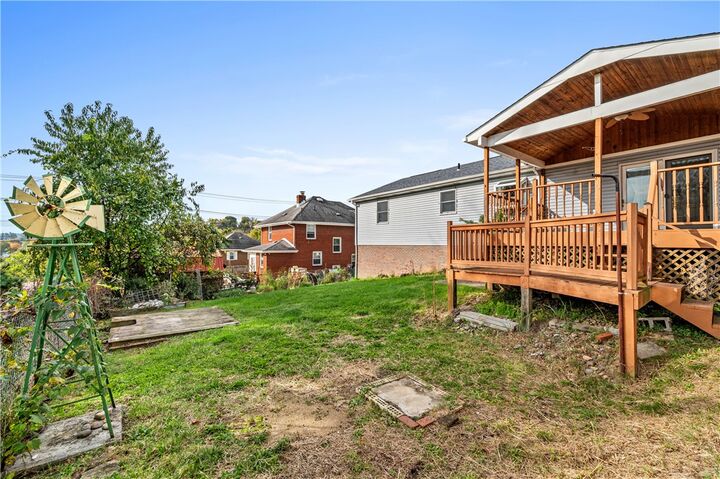 Property Photo: 202 Beachview St PA 15342
