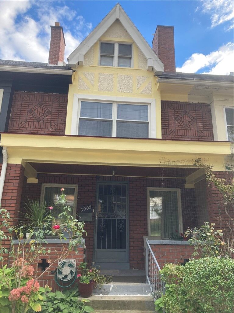 Property Photo:  5902 Nicholson St  PA 15217 