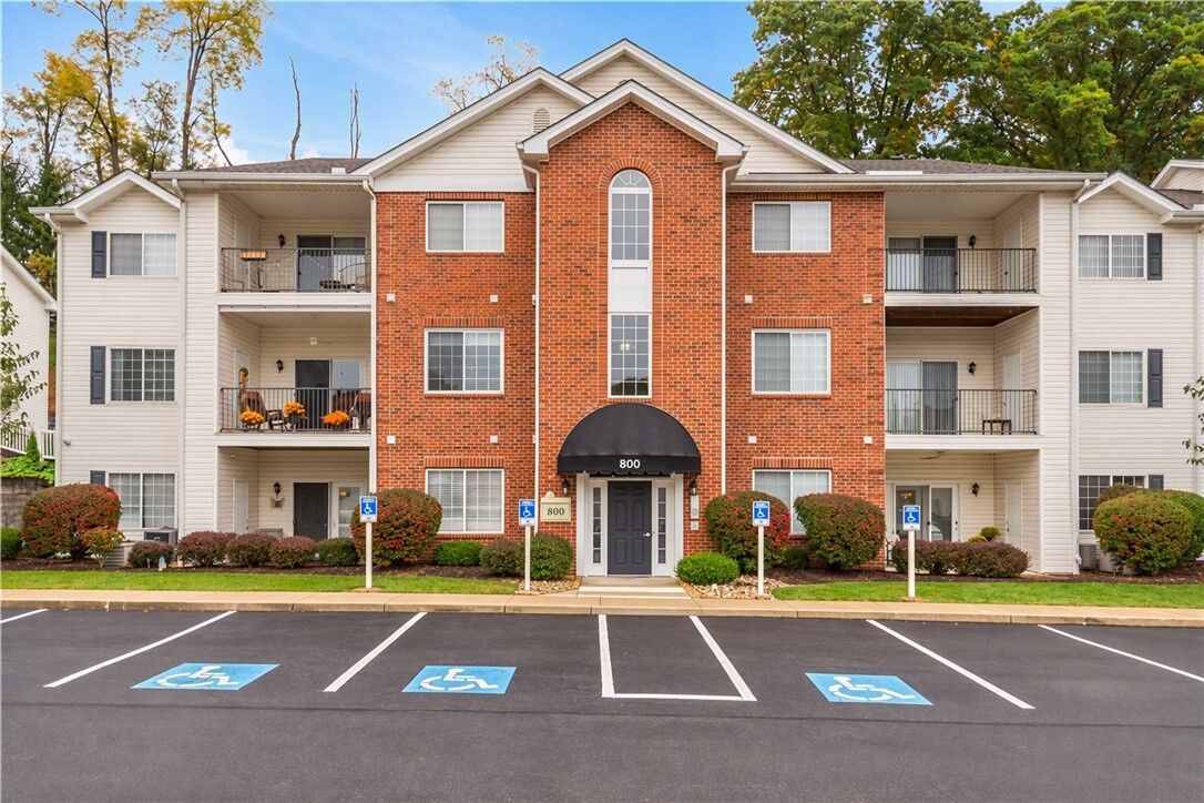 Property Photo: 800 Hidden Ridge Ct 103 PA 15129