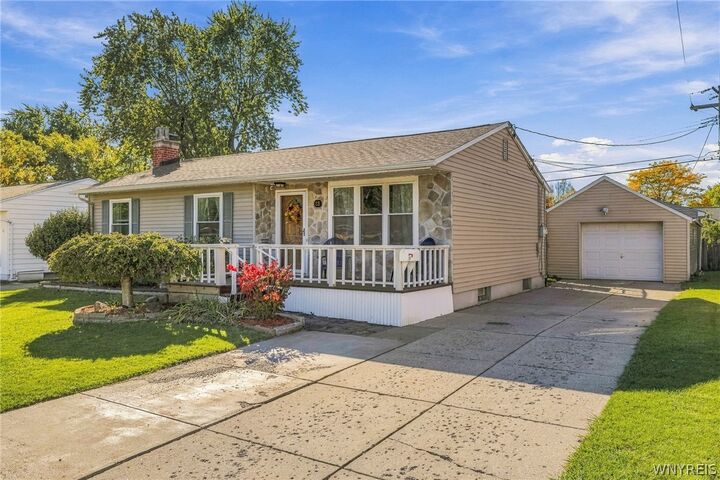 Property Photo:  23 Rogers Drive  NY 14043 