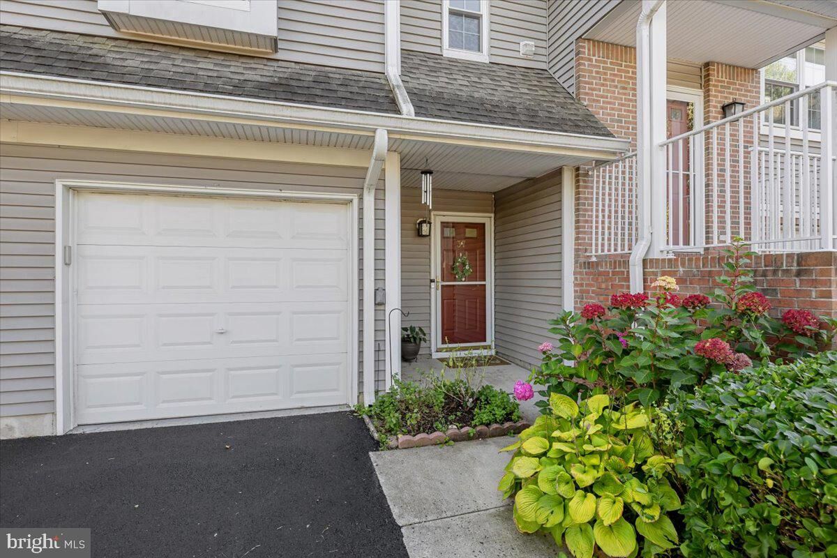 Property Photo: 37 Ketley Place NJ 08540