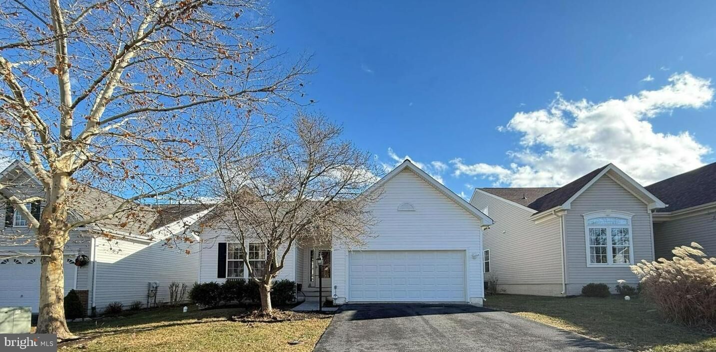 Property Photo: 110 April Avenue VA 22655