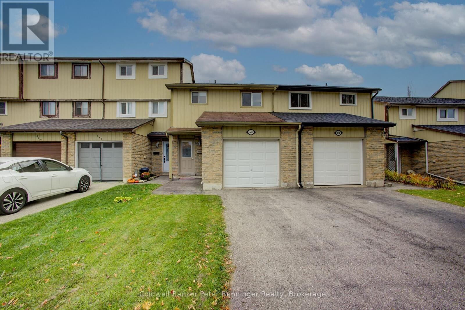 Property Photo:  640 Hunter Street  ON N2Z 1R6 