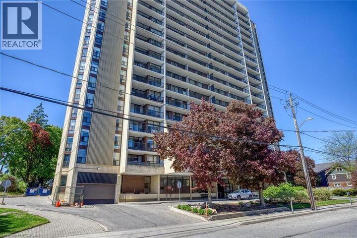 Property Photo:  81 Church Street 606  ON N2G 4M1 