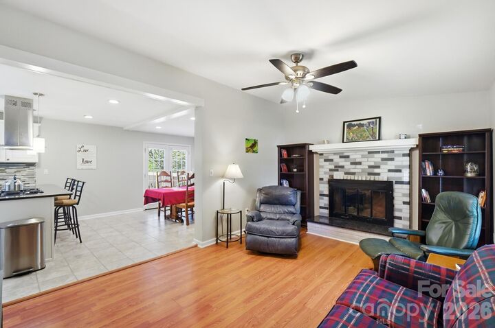Property Photo:  1509 Yellowstone Court  NC 28054 