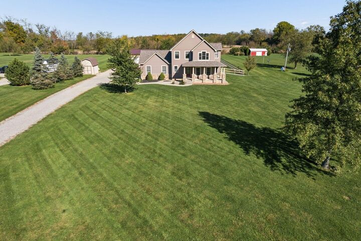 Property Photo:  6936 Zane Trail Road  OH 43113 