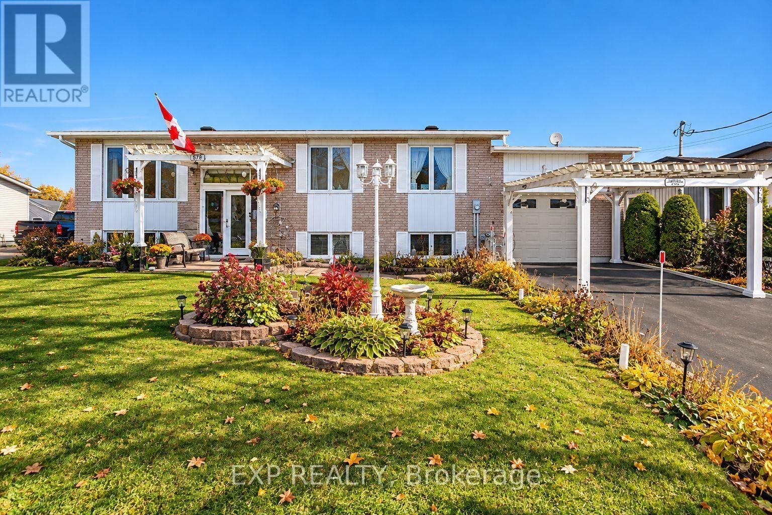 Property Photo:  578 Telegraph Road  ON K0B 1A0 