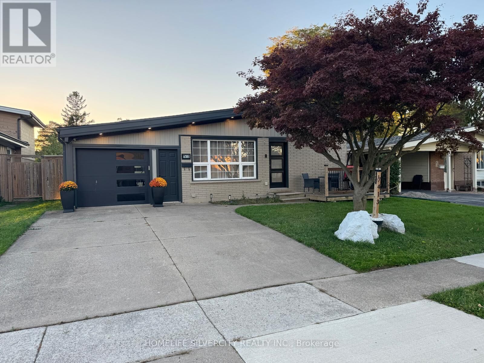 Property Photo:  7413 Jordan Avenue  ON L2G 5N3 