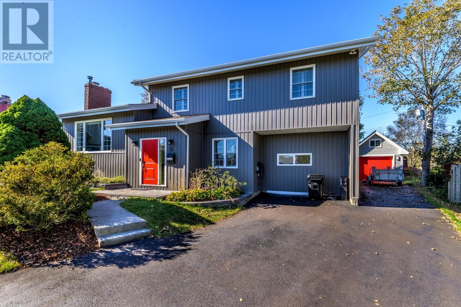 Property Photo:  5 Labrador Place  NL A1A 3S3 
