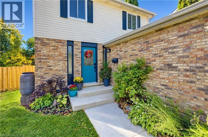Property Photo:  527 Rosemeadow Crescent  ON N2T 1Z9 