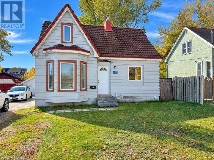 Property Photo:  609 Van Norman Street  ON P7A 4G3 
