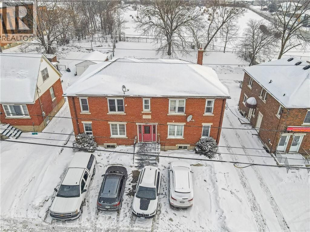 Property Photo:  121 Hespeler Road  ON N1R 3G9 