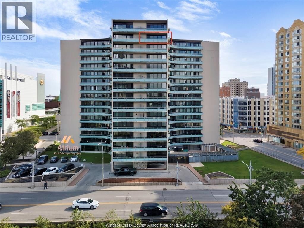 Property Photo:  111 Riverside Drive East 1403  ON N9A 2S6 