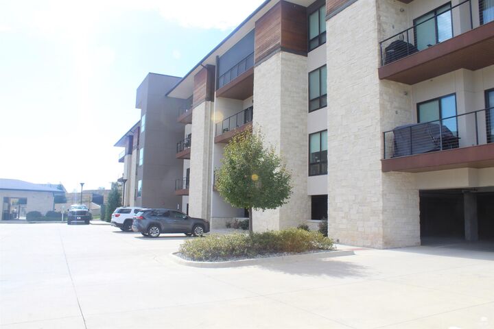 Property Photo:  3010 Fieldhouse  #103 Circle  KS 66503 