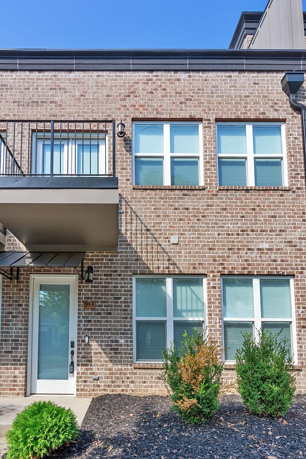 Property Photo: 913 S Greenwood Avenue TN 37404