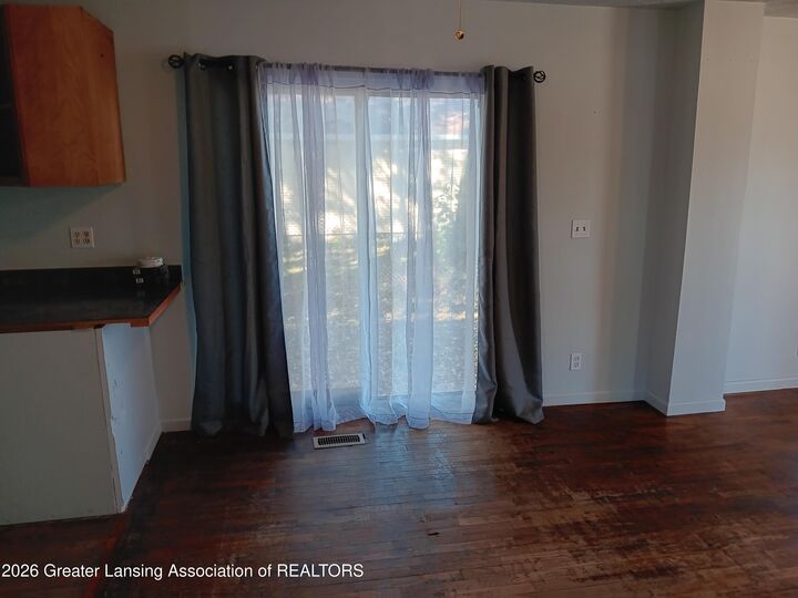 Property Photo: 2809 N Martin Luther King Jr Boulevard MI 48906