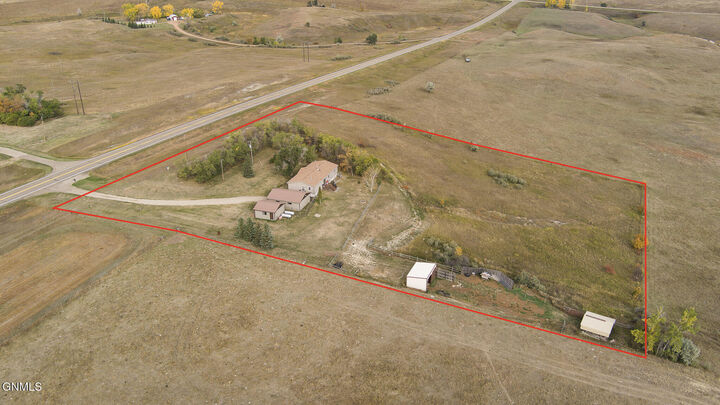 Property Photo:  450 Hwy 200 S  ND 58545 