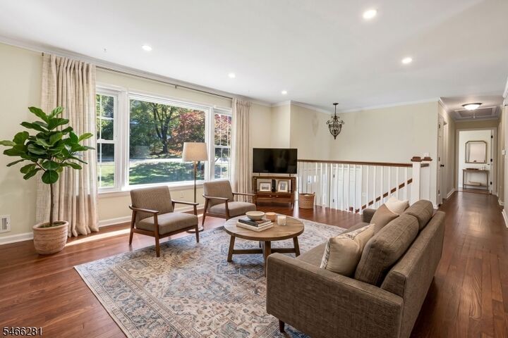 Property Photo:  6 Dorothy Dr  NJ 07960 
