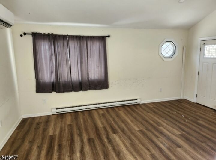 Property Photo:  18 Mountainside Dr  NJ 07461 