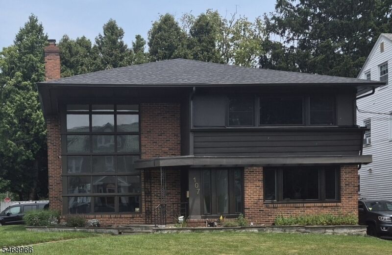 Property Photo:  107 Hansbury Ave  NJ 07112 