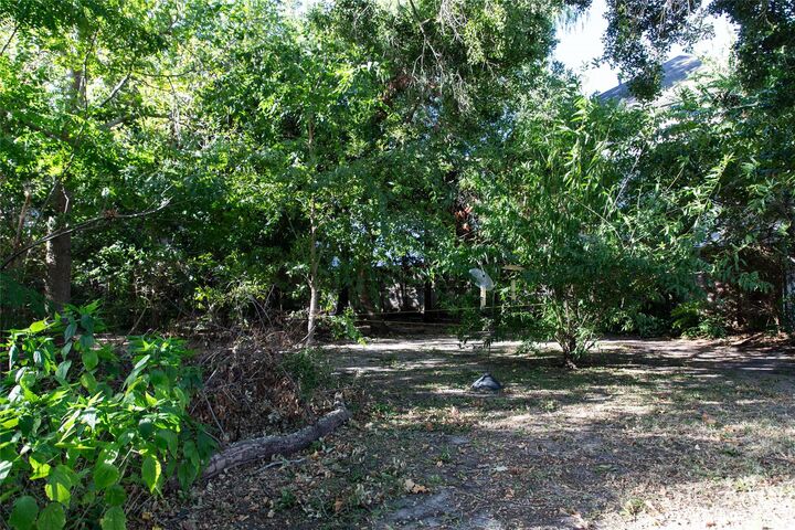 Property Photo:  4201 Byron Street  TX 77005 