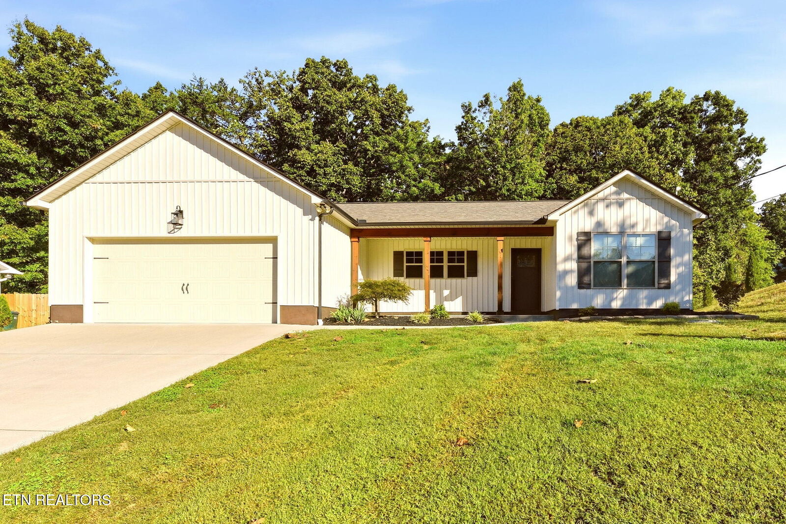 Property Photo:  168 Edgewood Drive  TN 37849 