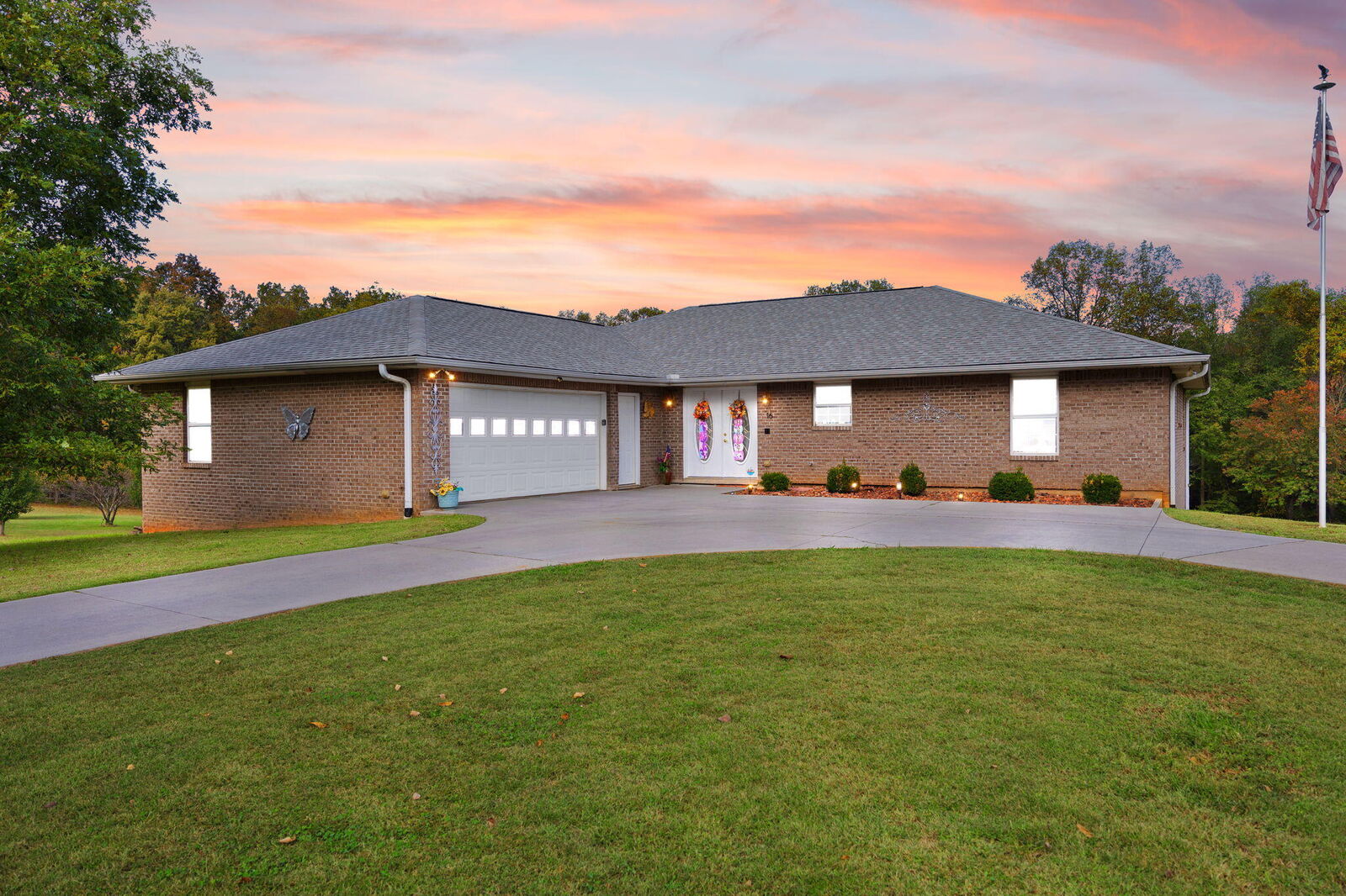 Property Photo:  16 Field Drive  KY 42503 