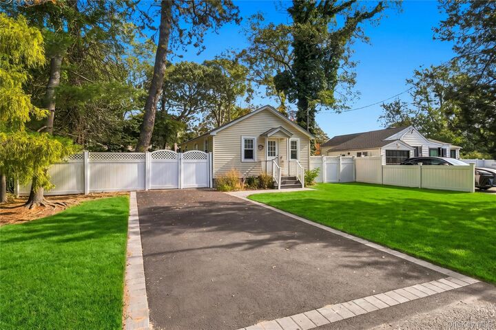 Property Photo:  195 McKinley Drive  NY 11951 