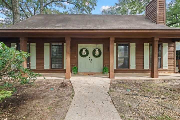Property Photo: 445 Brindlewood Drive AL 36608