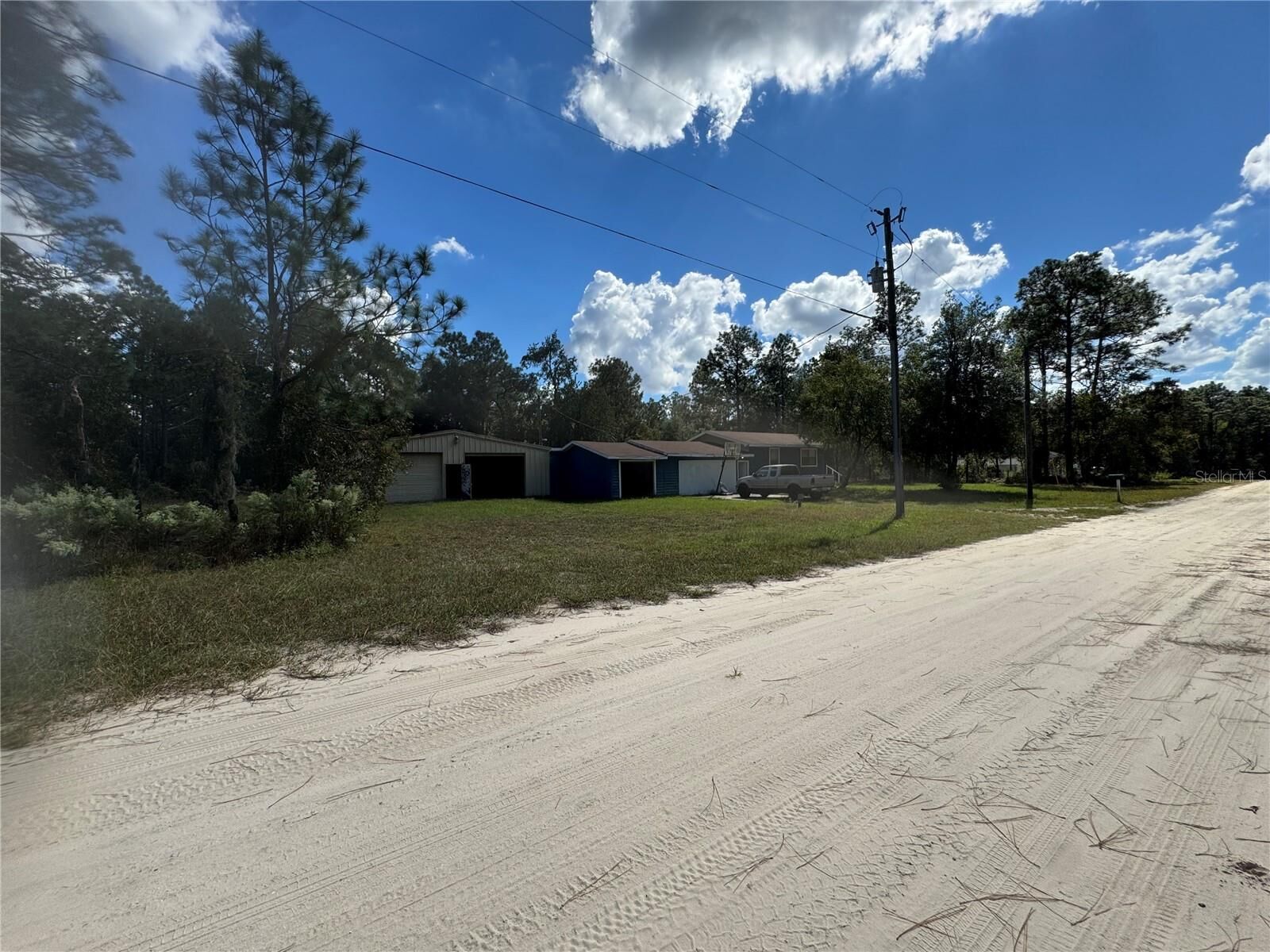 Property Photo: 2615 SW 157th Court FL 34481