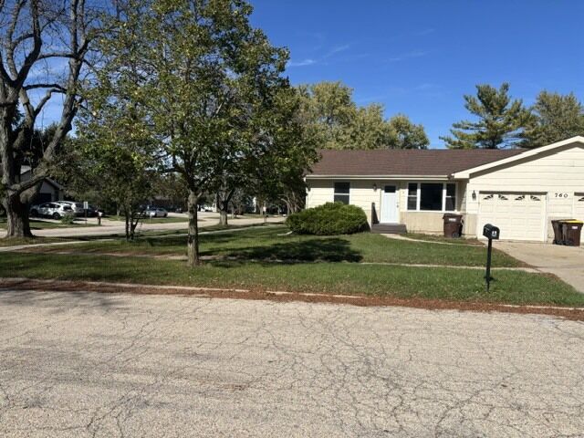 Property Photo:  760 W Forest Street A  IL 60152 