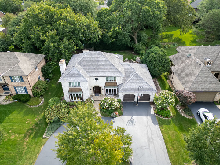 Property Photo: 7537 Ridgewood Lane IL 60527