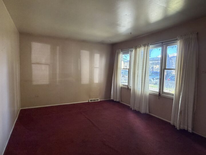 Property Photo: 4318 S Emerald Avenue IL 60609