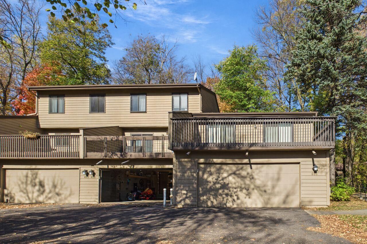 Property Photo:  455 W Eagle Lake Drive  MN 55369 