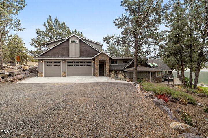 Property Photo: 10550 NE Ochoco Highway OR 97754