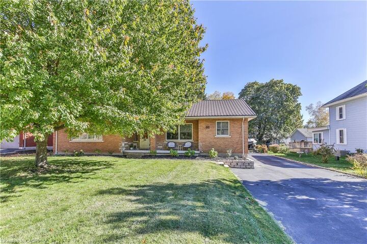 Property Photo:  66 Lisgar Avenue  ON N4G 3K9 