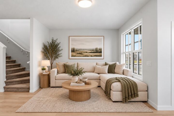 Property Photo:  676 Rowmont Boulevard NW  AB T3L 0N5 