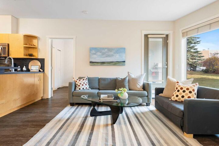 Property Photo: 69 Springborough Court SW 127 AB T3H 5V5