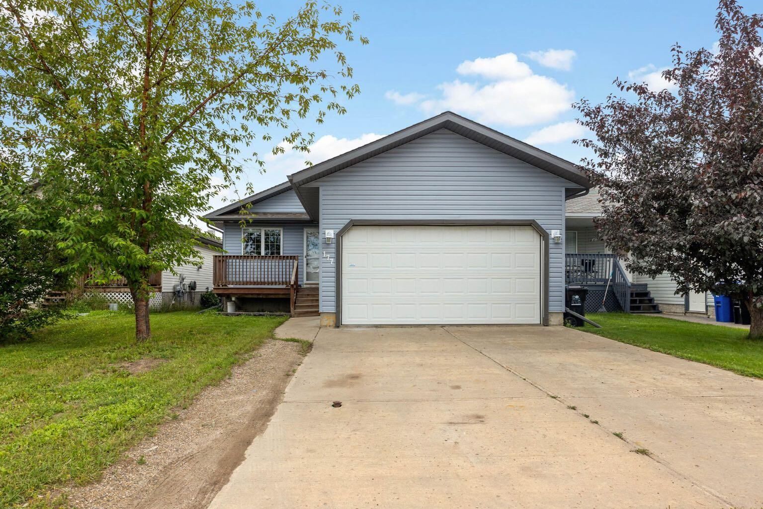 Property Photo:  177 Swanson Crescent  AB T9K 2V9 
