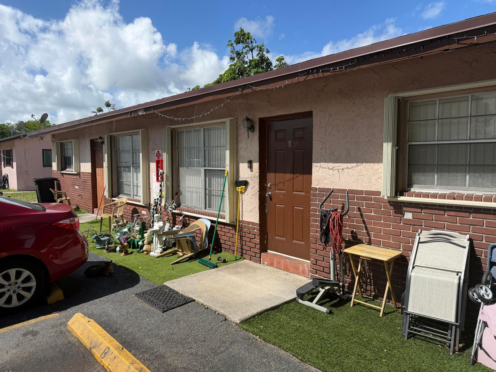 Property Photo: 1471 NW 22nd Street D FL 33311
