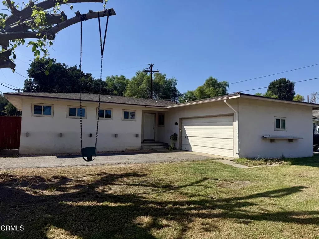 Property Photo:  124 Moultrie Place  CA 93060 