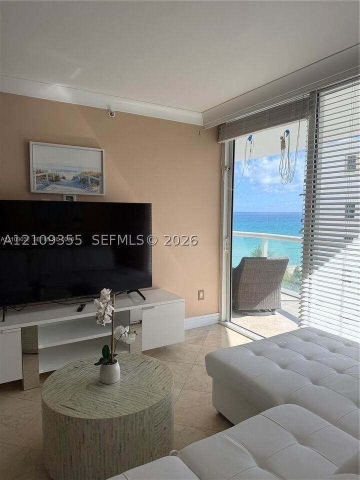 Property Photo: 6365 Collins Ave 906 FL 33141