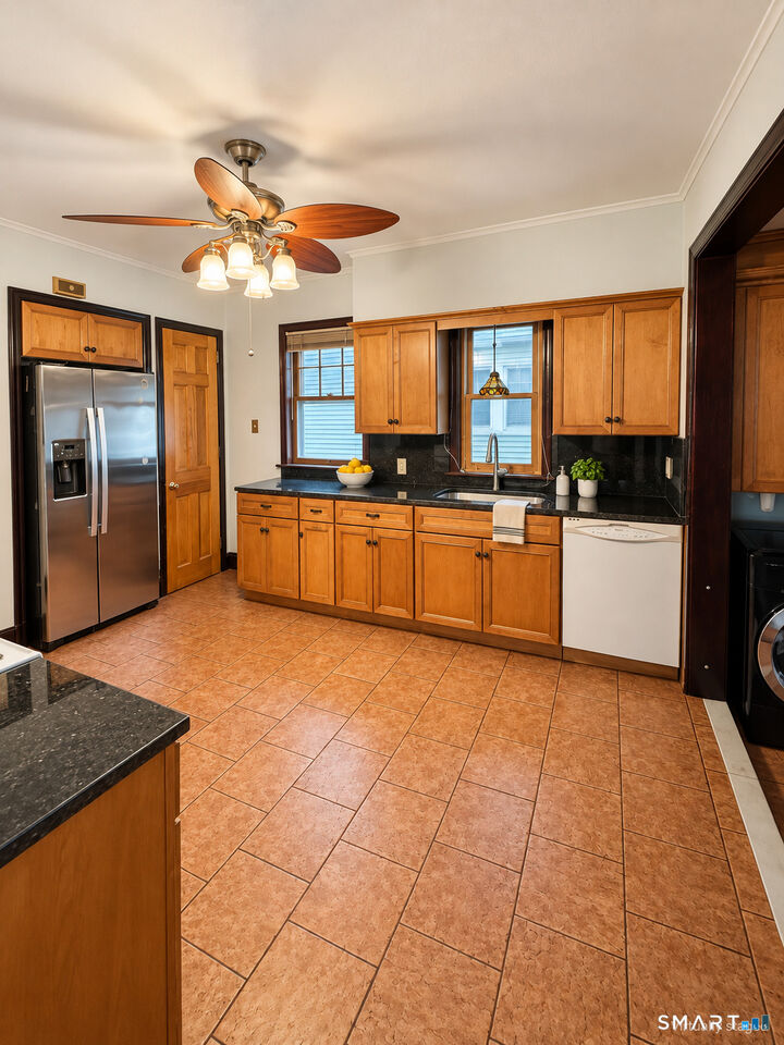 Property Photo: 558 Savin Avenue CT 06516