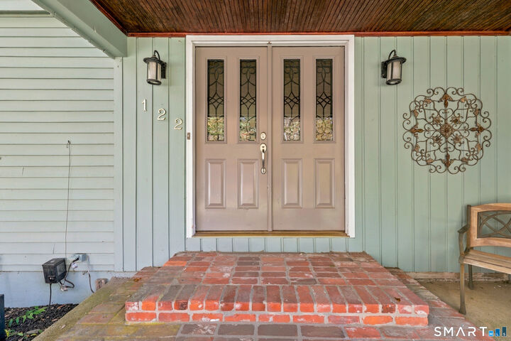 Property Photo:  122 Meadow Hills Drive  CT 06437 