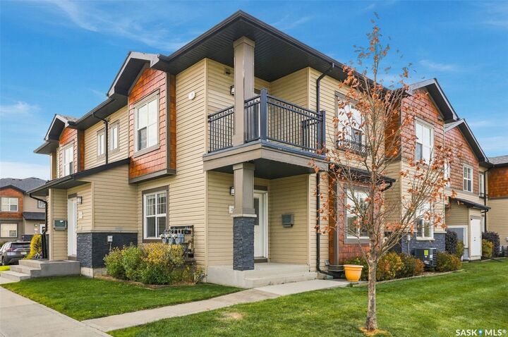 Property Photo:  1015 Patrick Crescent 211  SK S7W 0M2 