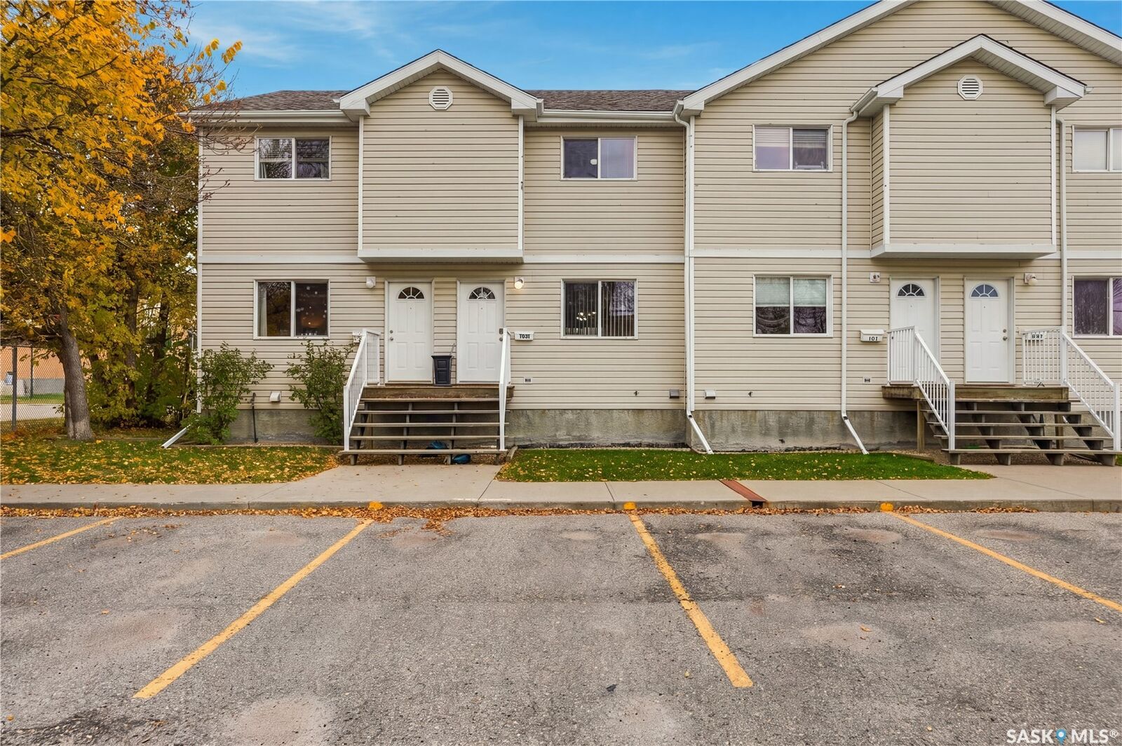 Property Photo:  1692 Alexandra Street  SK S4T 4P1 