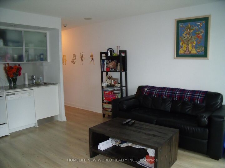 Property Photo:  25 Telegram Mews 1012  ON M5V 3Z1 